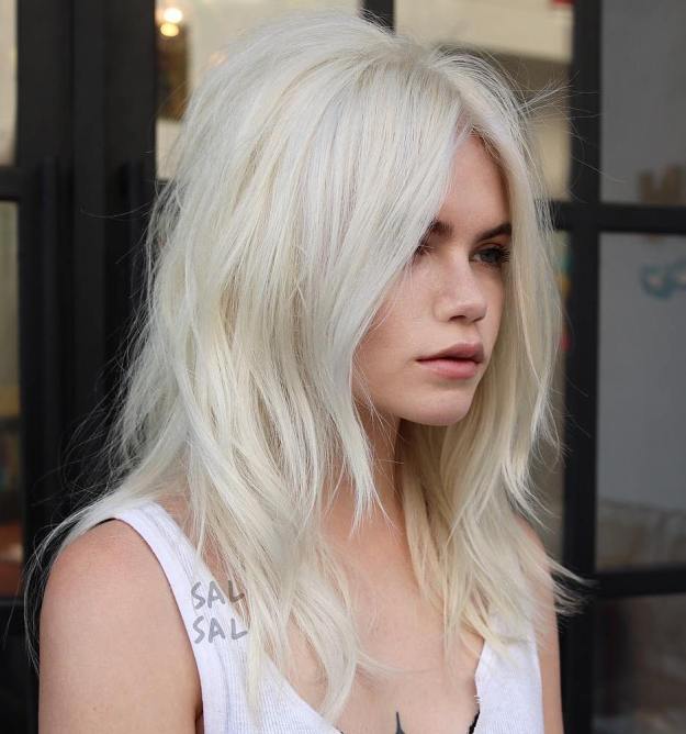 10+ Blonde Hairstyles That Will Make You Look Young Again