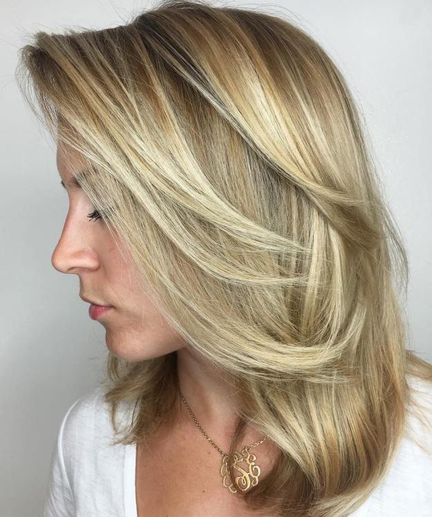 10+ Blonde Hairstyles That Will Make You Look Young Again