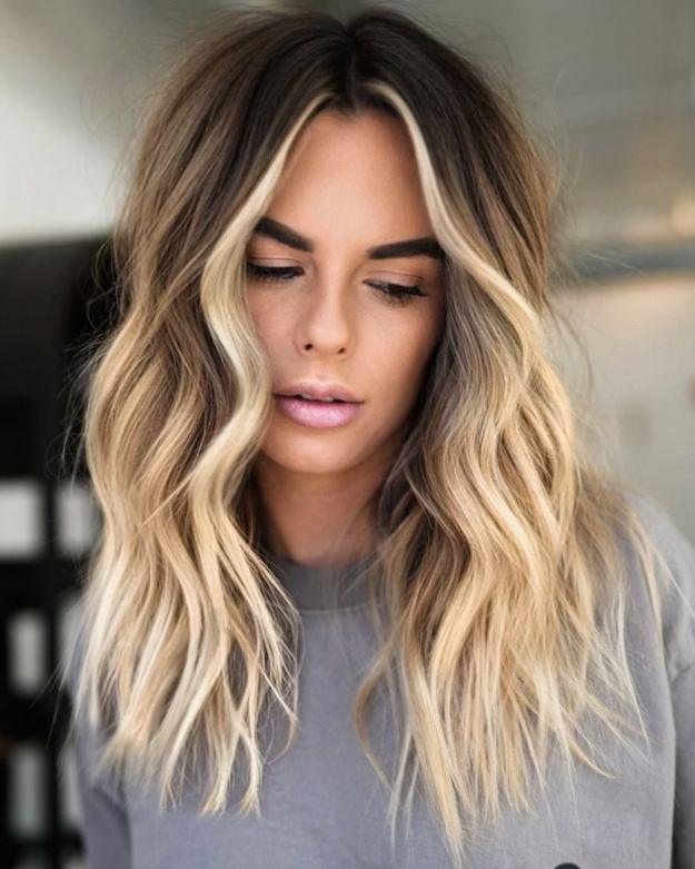 15 Hottest Medium-Length Hairstyles for 2023