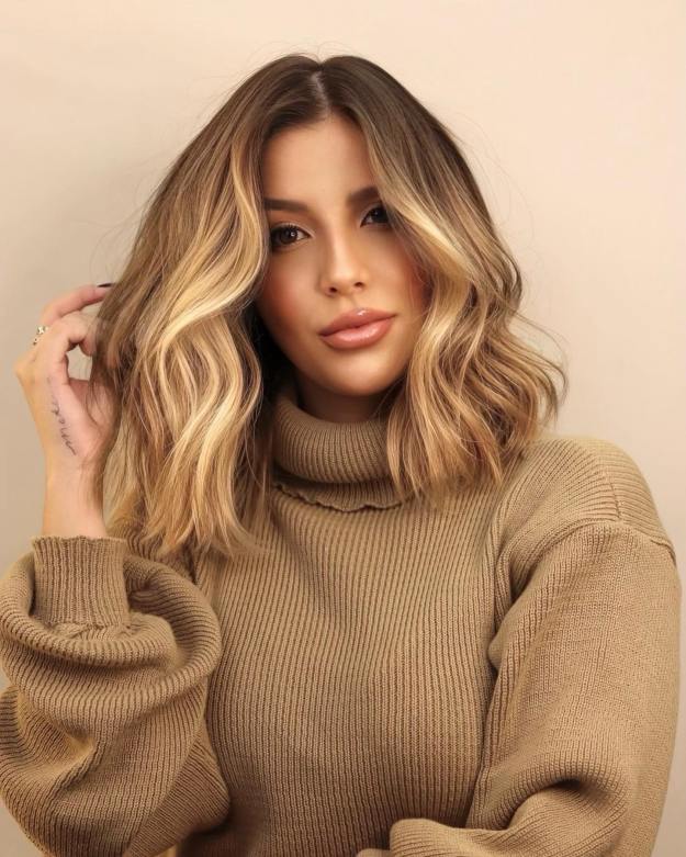 15 Hottest Medium-Length Hairstyles for 2023