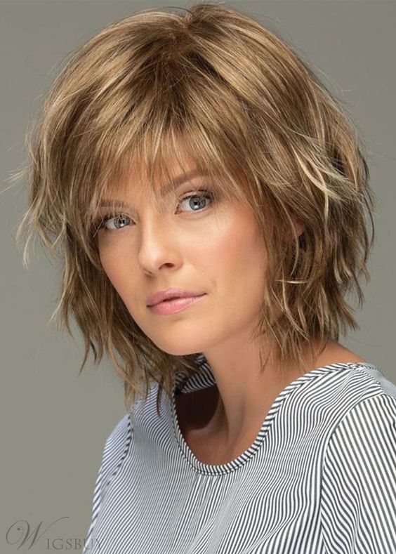 12 Cute Medium Haircuts and Hairstyles for Women (2023 Edition)