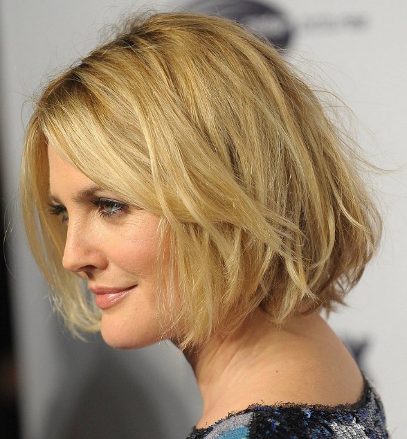 14 Flattering and Stylish Short Bob Haircuts for Women Over 40