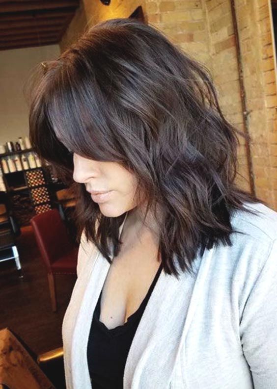 12 Cute Medium Haircuts and Hairstyles for Women (2023 Edition)