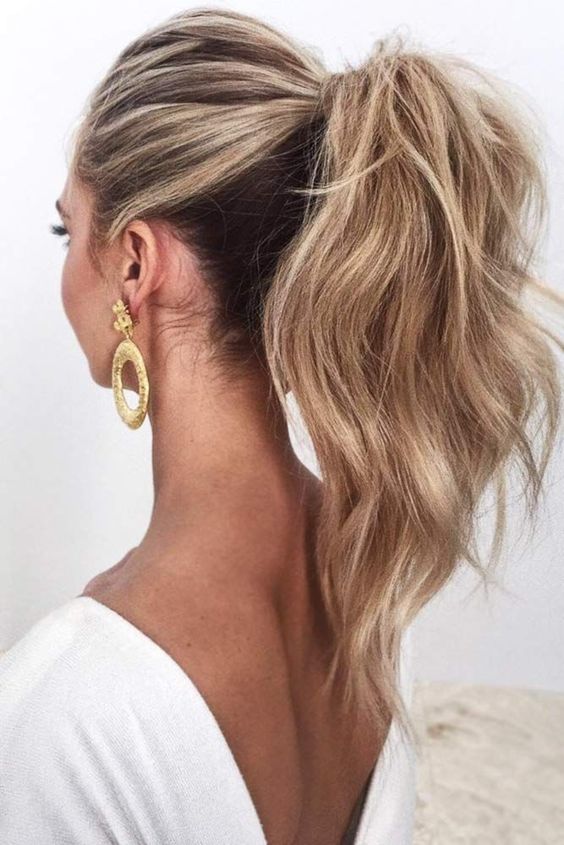 16 Perfect Messy Hairstyles for 2023