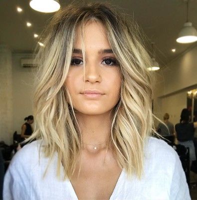 12 Hottest Lob Haircuts to Try in 2024