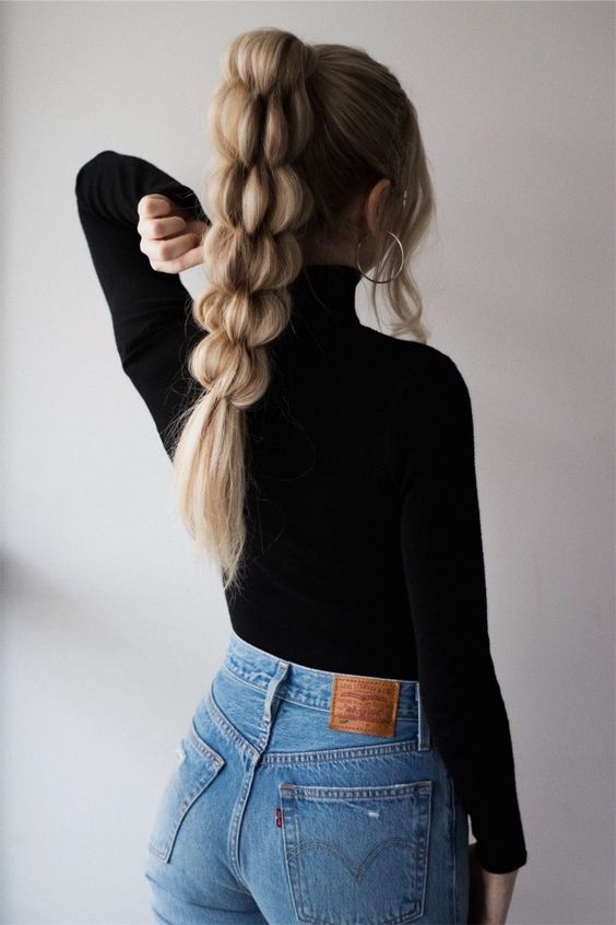 22 Ponytail Hairstyles for a Charming Look