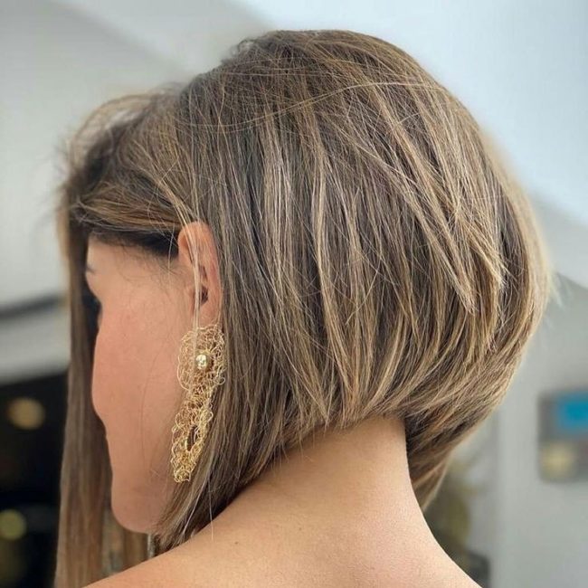 15 Hot Inverted Bob Haircuts Women Are Asking For in 2024