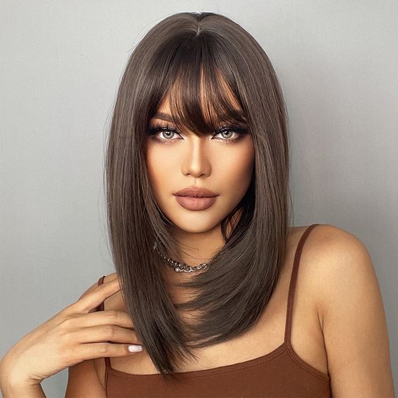 8 Most Universal Medium-Length Haircuts with Bangs