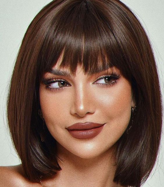 8 Most Universal Medium-Length Haircuts with Bangs