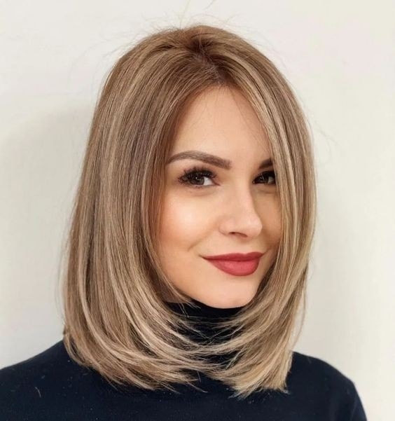 15 Hot Inverted Bob Haircuts Women Are Asking For in 2024