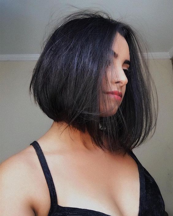 11 Amazing Shoulder-Length Bob Haircuts You'll Want To Try In 2024