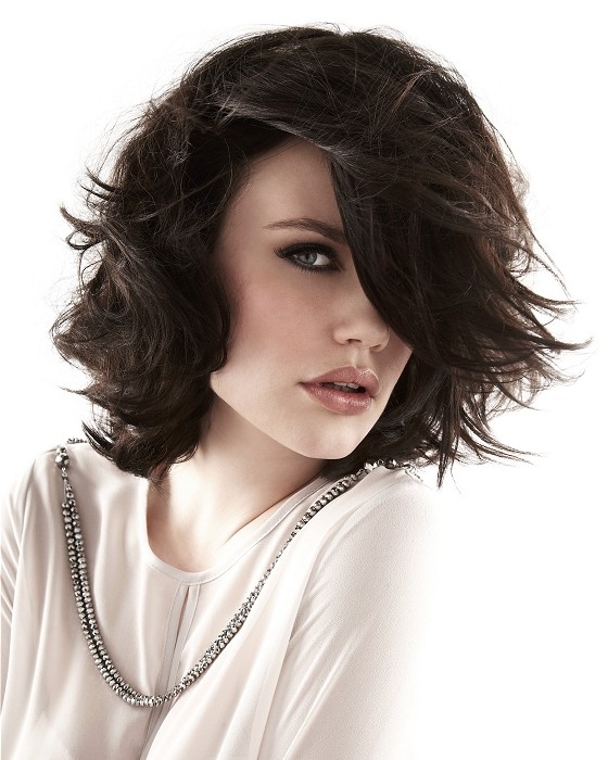 30 Stylish Shoulder Length Haircuts To Try In 2024