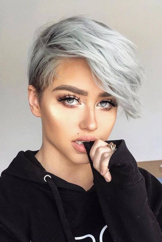 12 Hottest Short-Medium Haircuts For Women In 2024