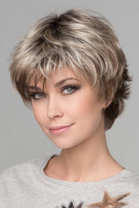 12 Amazing Short Hair with Highlights for This Summer