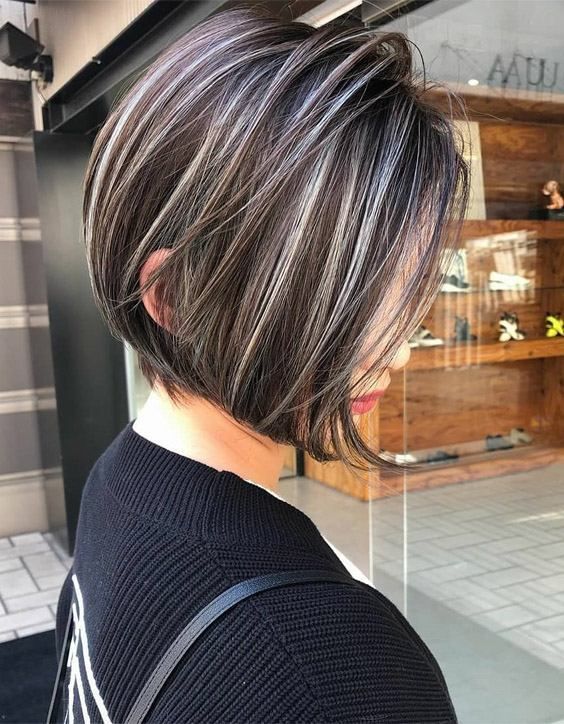10 Best Medium Haircuts of the Week, According to Editors and Experts